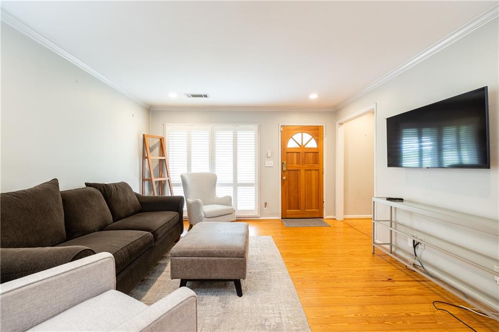 3071 Francine Drive Decatur, GA 30033 - Photo 4 of 24