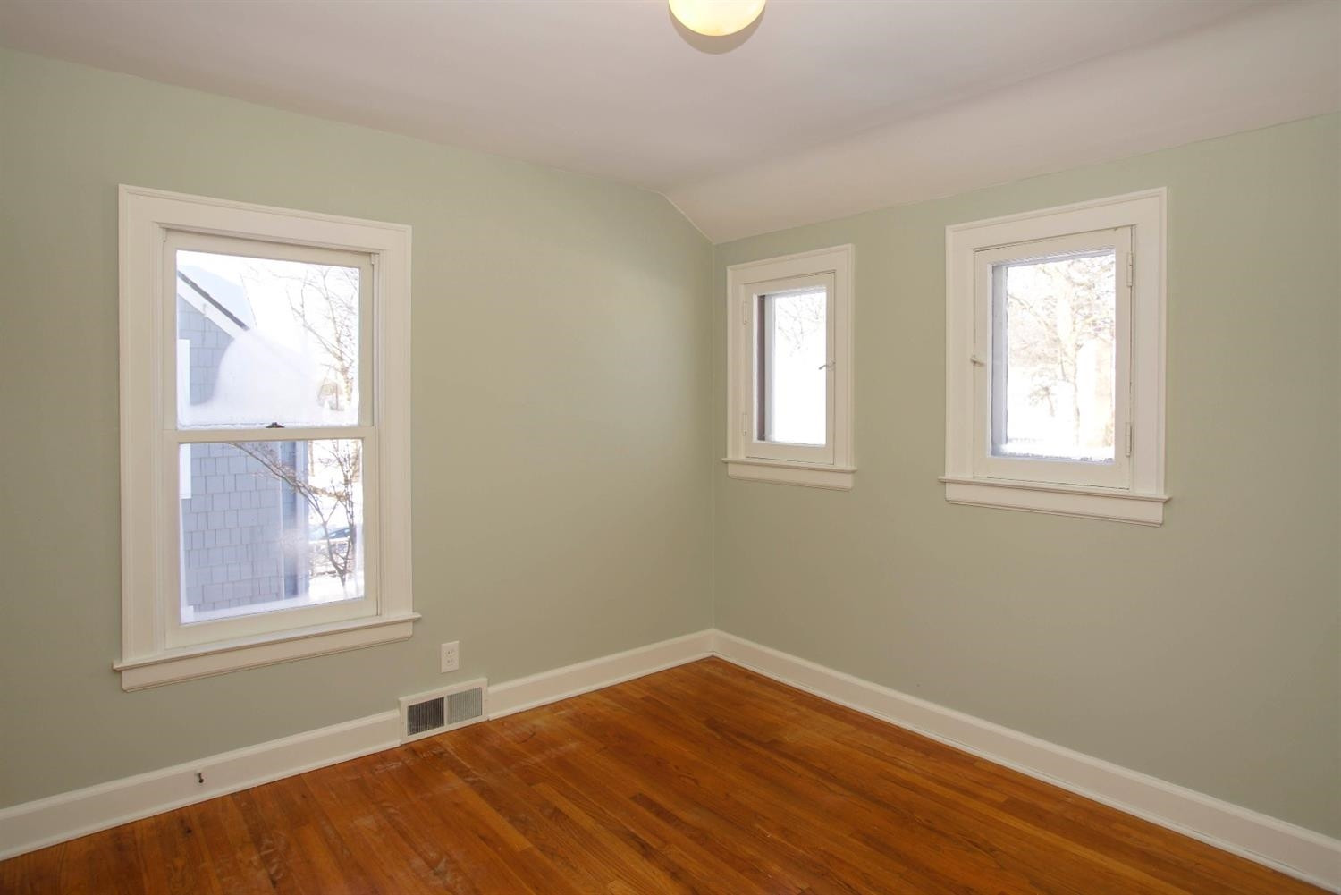 1512 Shadford Road Ann Arbor, MI 48104 - Photo 19 of 27 Photo 19
