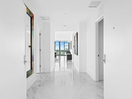 $2,495,000 | 701 North Fort Lauderdale Beach Boulevard, Unit 805, Fort Lauderdale, FL 33304