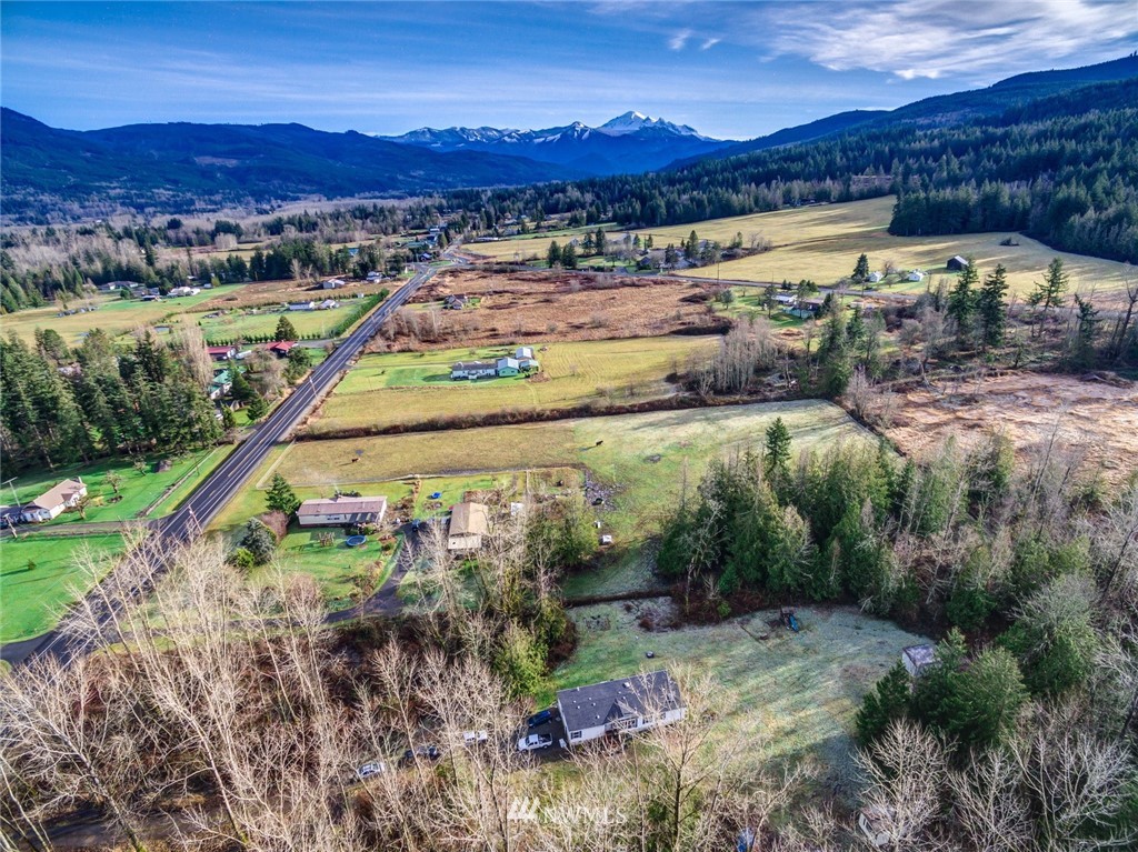3281 East Smith Road Bellingham, WA 98226 - Photo 1 of 28