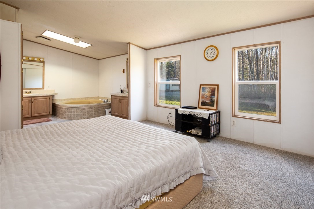 3281 East Smith Road Bellingham, WA 98226 - Photo 17 of 28