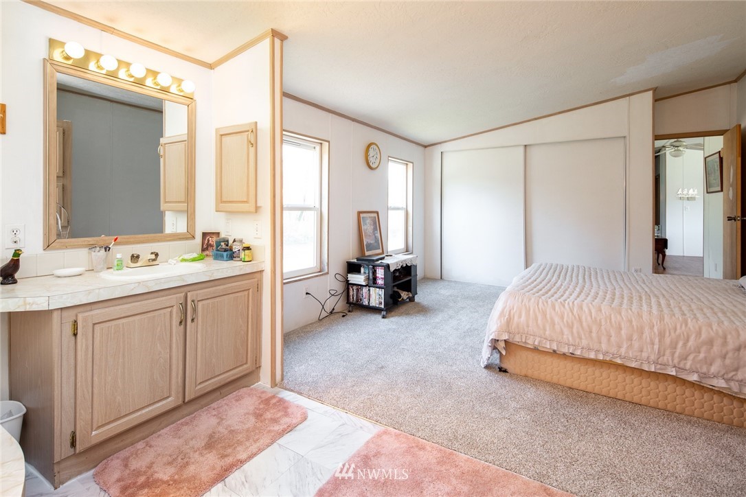 3281 East Smith Road Bellingham, WA 98226 - Photo 19 of 28