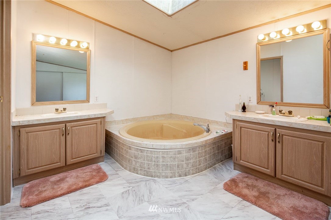 3281 East Smith Road Bellingham, WA 98226 - Photo 20 of 28