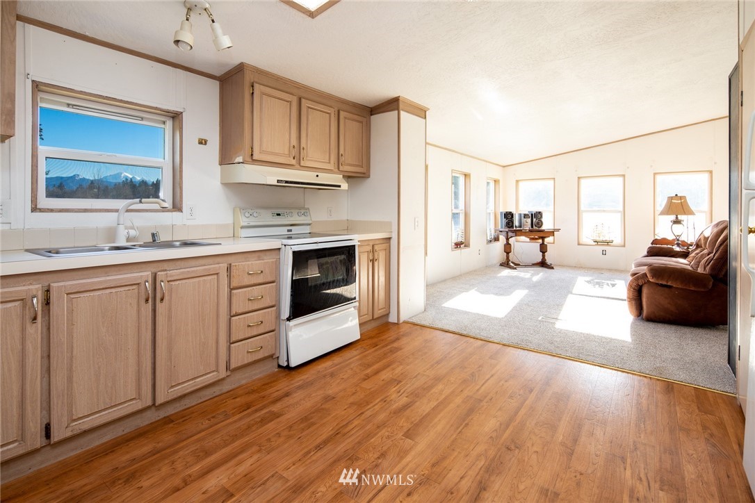 3281 East Smith Road Bellingham, WA 98226 - Photo 8 of 28
