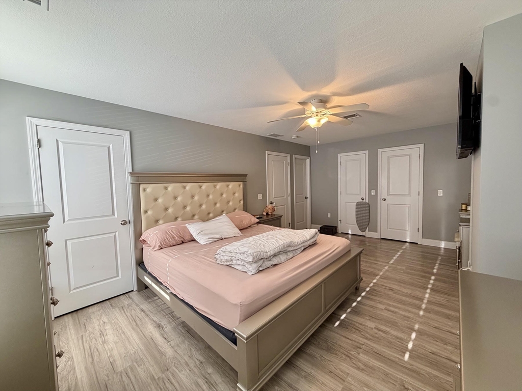 173 Russell Street Springfield, MA 01104 - Photo 13 of 24