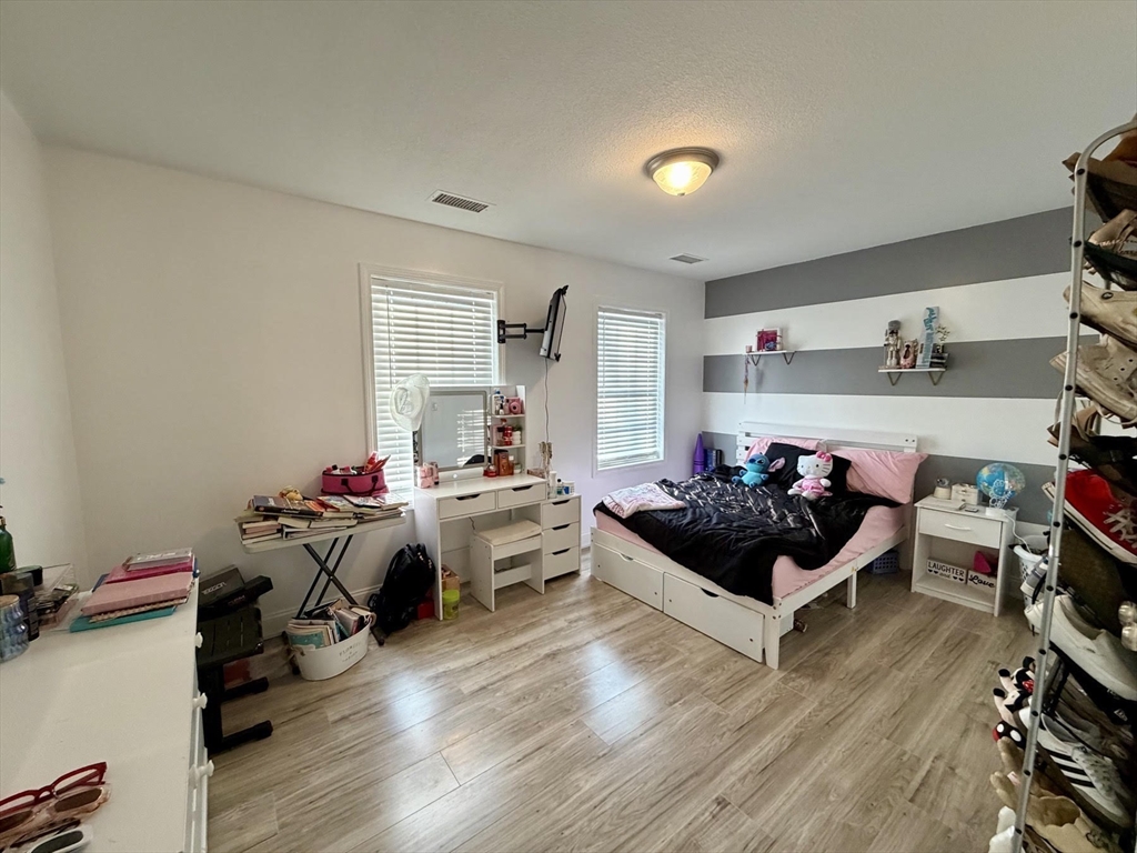 173 Russell Street Springfield, MA 01104 - Photo 19 of 24