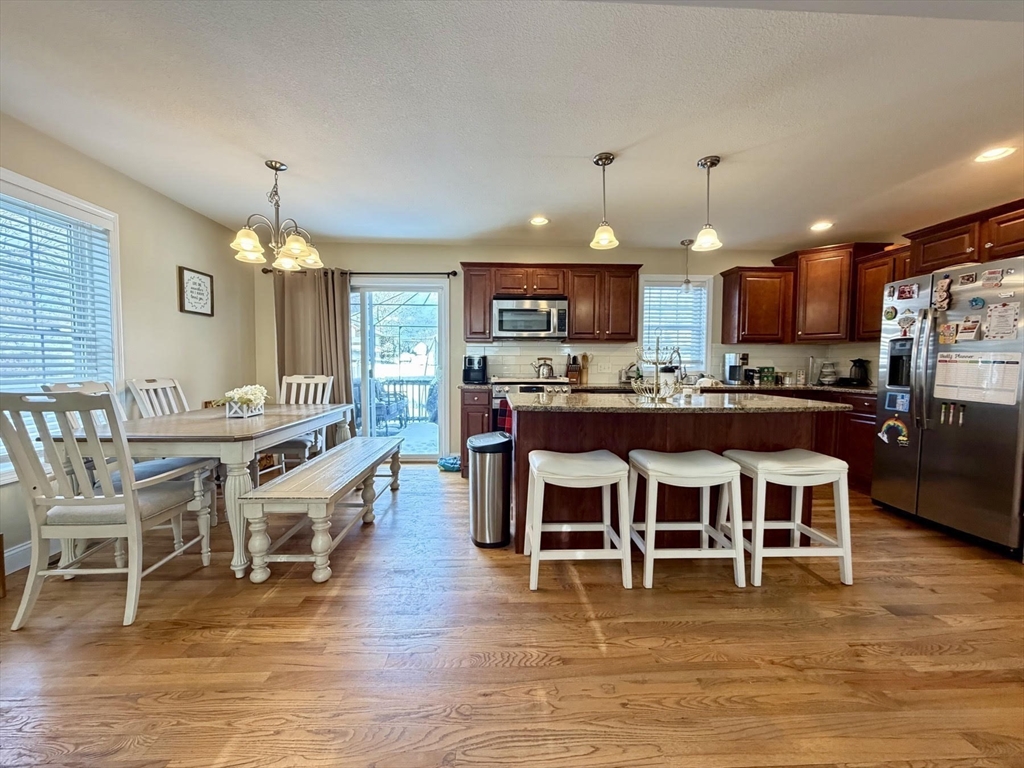 173 Russell Street Springfield, MA 01104 - Photo 2 of 24