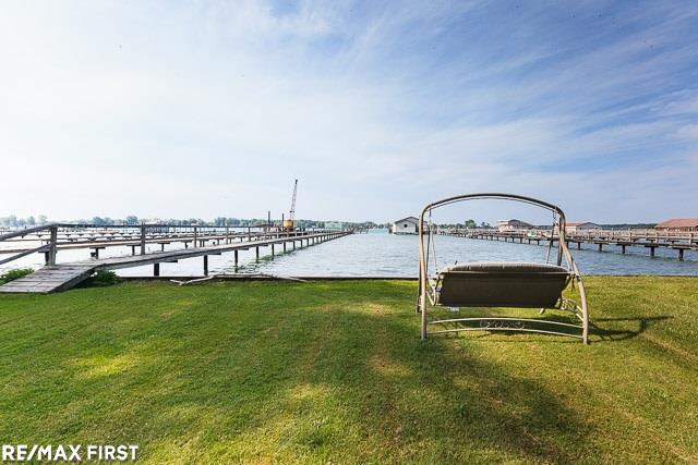 5185 Pointe Tremble Road Algonac, MI 48001 - Photo 40 of 43 31294892-39.JPG