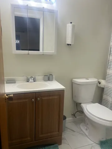 $1,900 | 244 High Path Road, Unit 244, Windsor, CT 06095