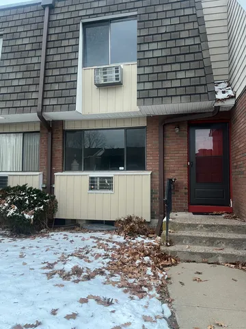 $1,900 | 244 High Path Road, Unit 244, Windsor, CT 06095