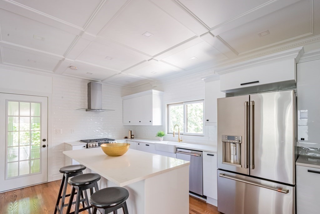 29 Commonwealth Road, Unit 2 Watertown, MA 02472 - Photo 12 of 42 Gallery Image 12
