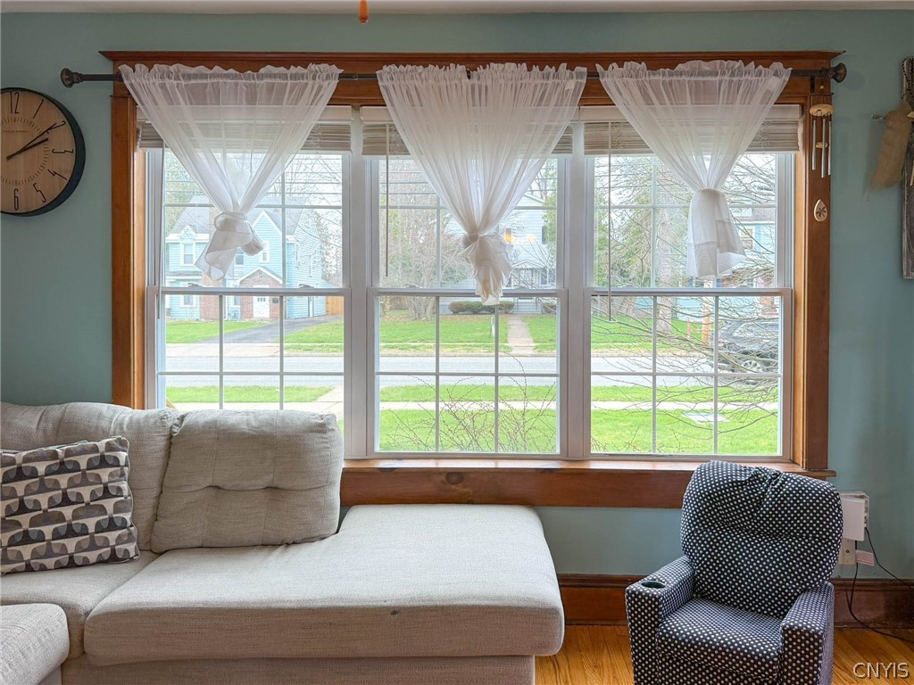 824 Floyd Avenue Rome, NY 13440 - Photo 24 of 45 Living Room