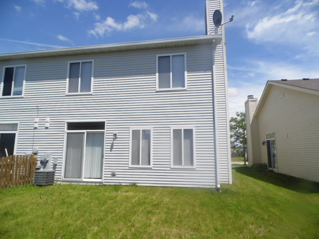 732 Shannon Drive, Unit 732 Romeoville, IL 60446 - Photo 4 of 12