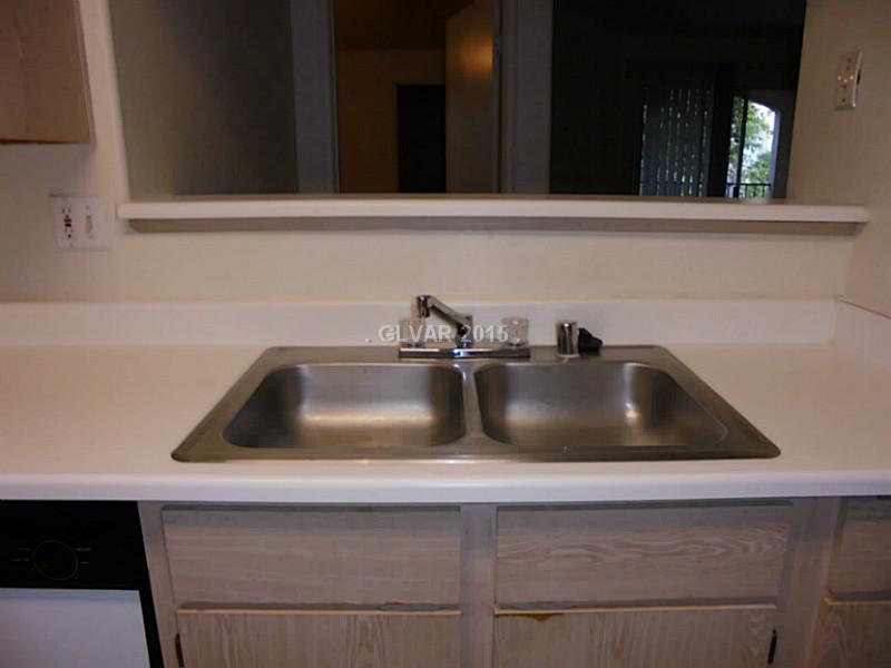 7885 West Flamingo Road, Unit 2168 Las Vegas, NV 89147 - Photo 12 of 35 Kitchen.