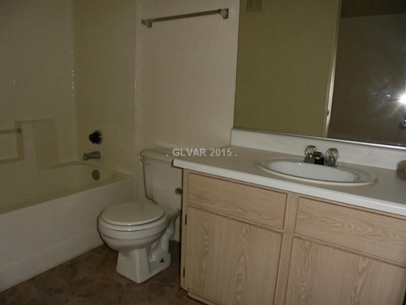7885 West Flamingo Road, Unit 2168 Las Vegas, NV 89147 - Photo 26 of 35 Bathroom.