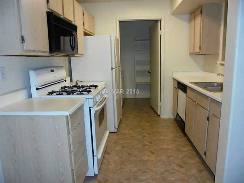 7885 West Flamingo Road, Unit 2168 Las Vegas, NV 89147 - Photo 10 of 35 Kitchen.