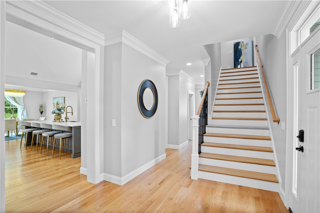 16 Woodward Road Lincoln, RI 02865 - Photo 4 of 39 Gallery Image 4
