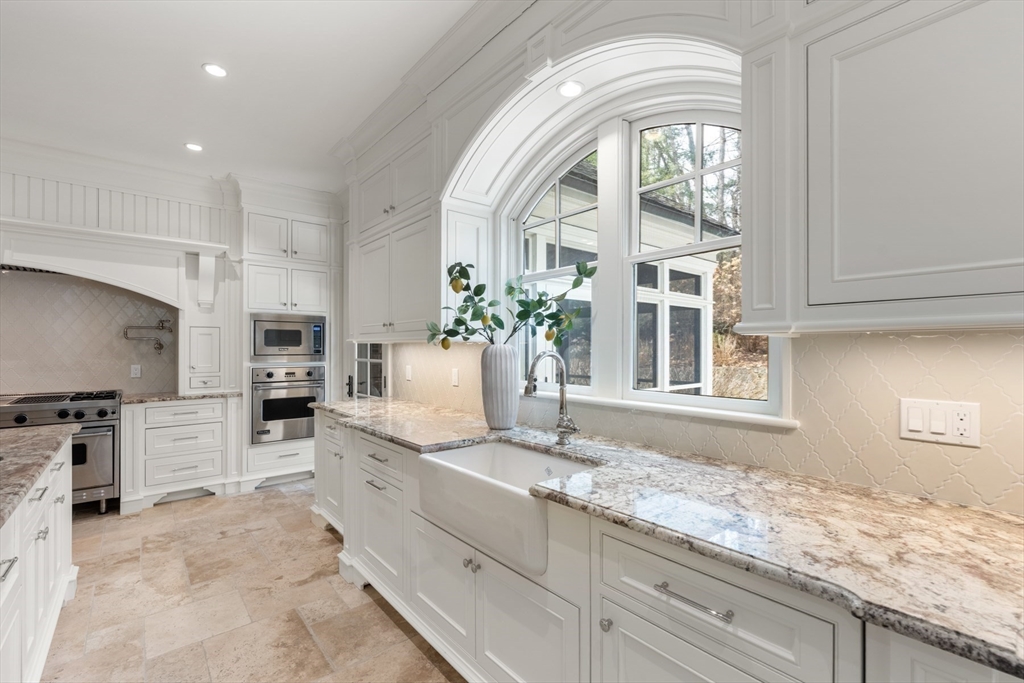 448-454 Concord Road Weston, MA 02493 - Photo 14 of 41