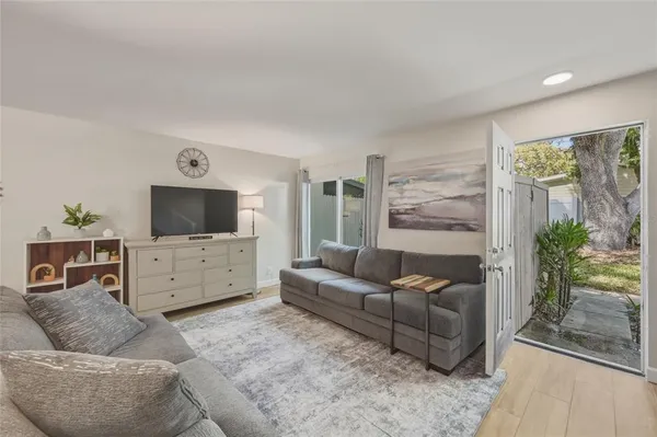 $175,000 | 7912 Cedar Drive, Unit 7912, Temple Terrace, FL 33637