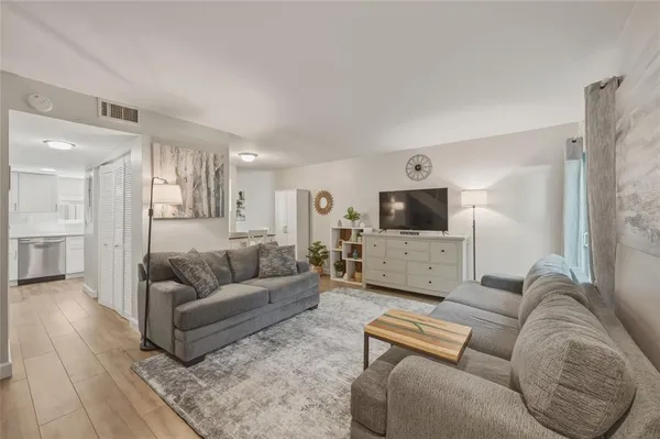 $175,000 | 7912 Cedar Drive, Unit 7912, Temple Terrace, FL 33637