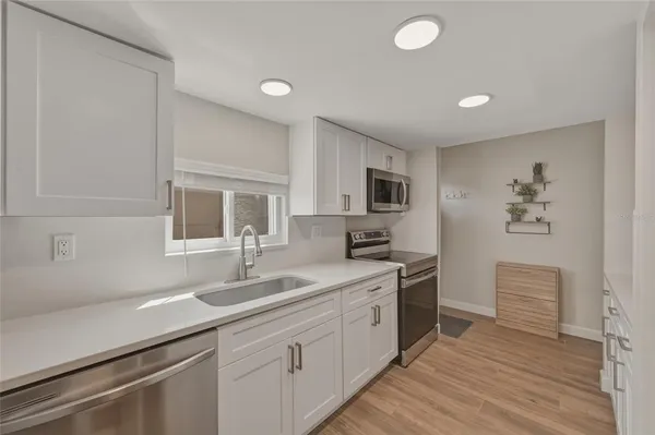 $175,000 | 7912 Cedar Drive, Unit 7912, Temple Terrace, FL 33637