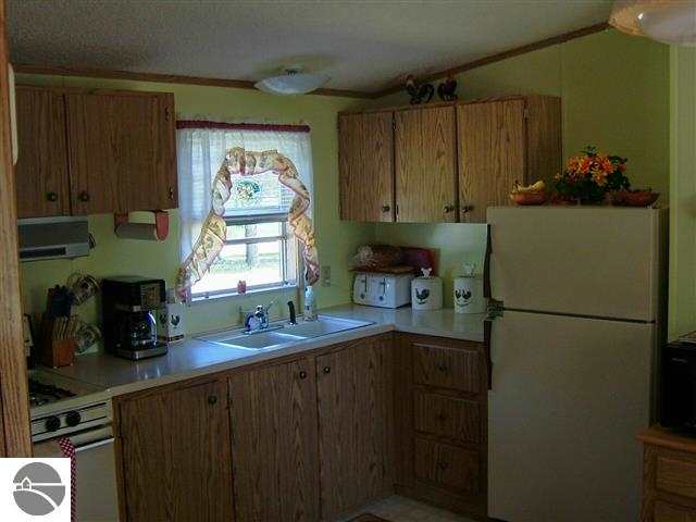 8689 Summit City Road Kingsley, MI 49649 - Photo 9 of 15 1748023-8.JPG