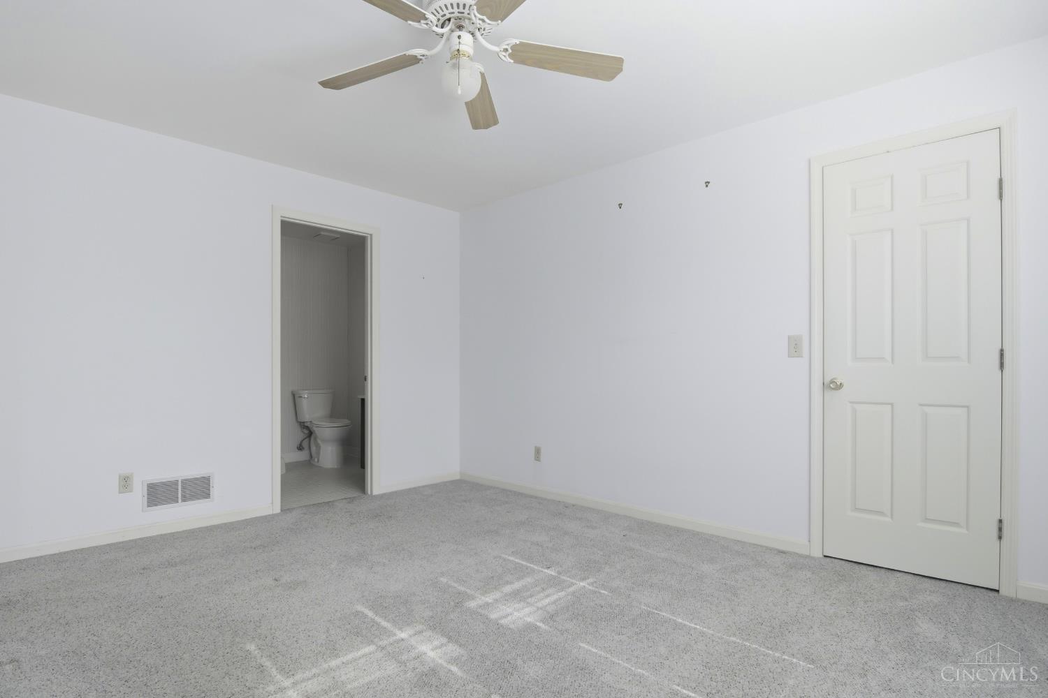 5346 Werk Road, Unit D12 Cincinnati, OH 45248 - Photo 21 of 33
