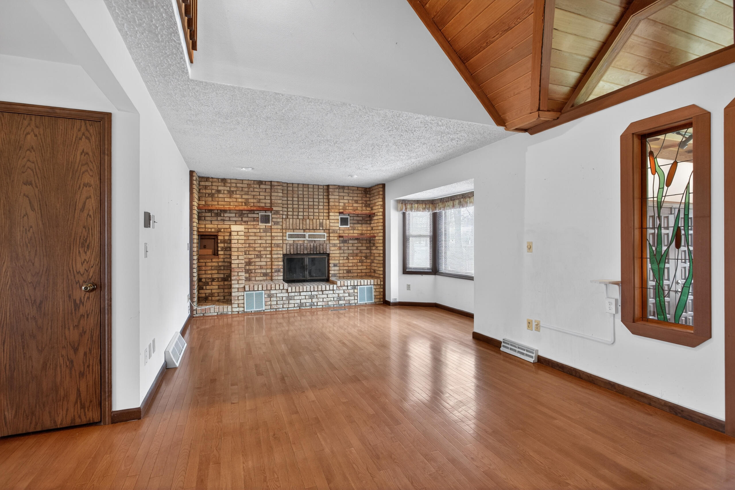 6284 Stofer Road Chelsea, MI 48118 - Photo 5 of 104 016_0N0A8129