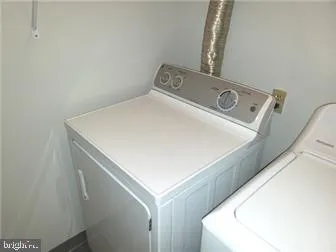 a close up view of washer and dryer