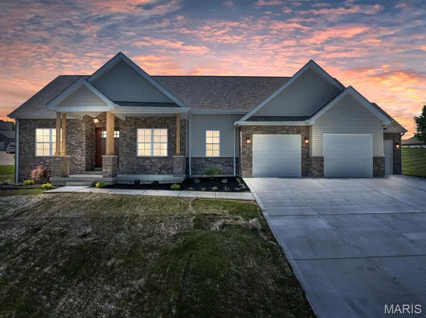 $699,000 | 310 Red Wing Court, Troy, MO 63379