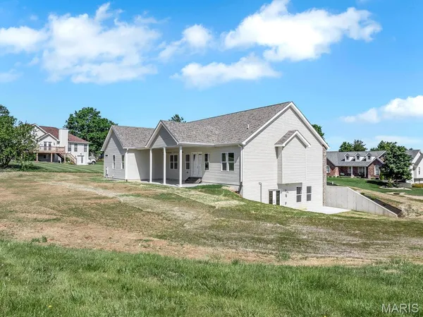 $699,000 | 310 Red Wing Court, Troy, MO 63379