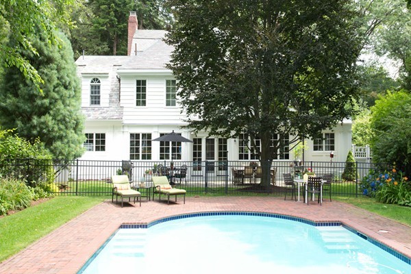 5 Inverness Road Wellesley, MA 02481 - Photo 1 of 14 Gallery Image 1