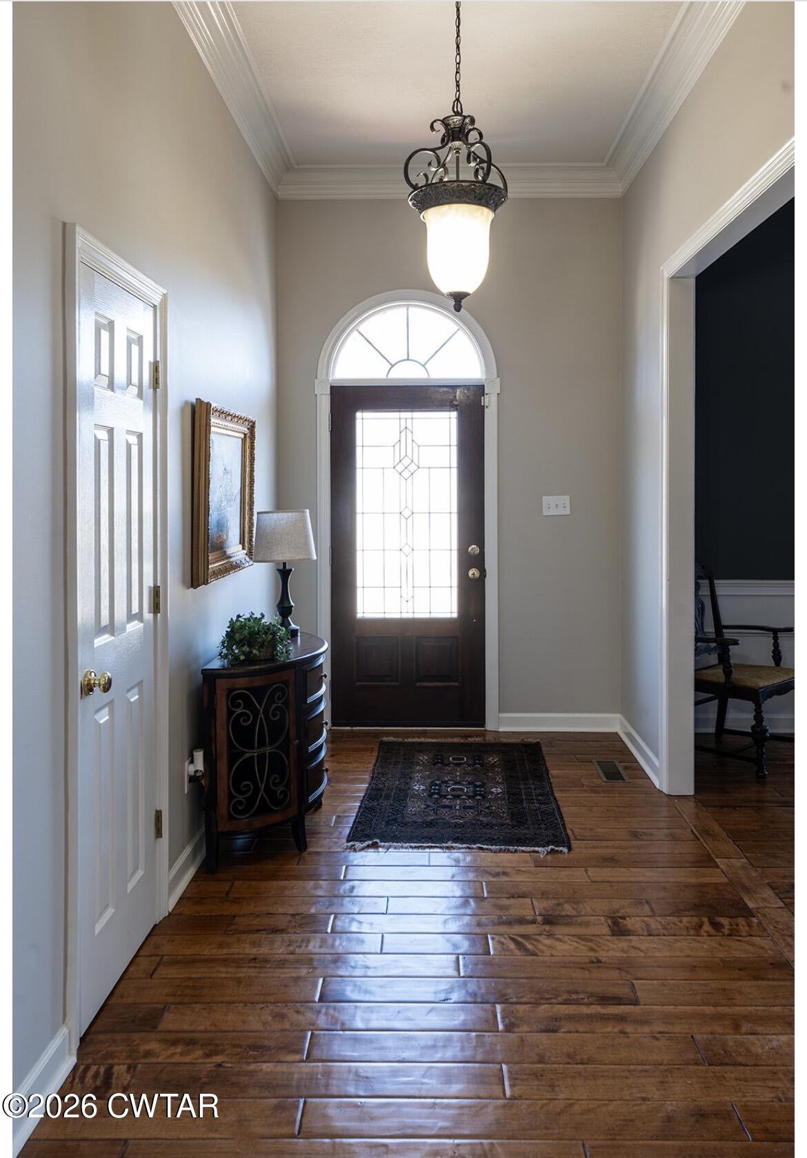 9 Shadow Ridge Drive Jackson, TN 38305 - Photo 4 of 25 a kitchen with granite countertop a stove and cabinets