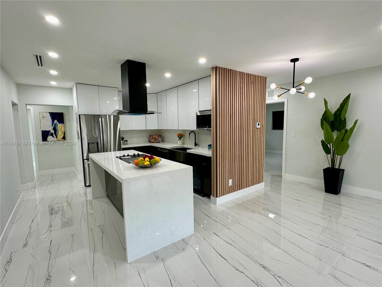 1997 Southwest 28th Ave  