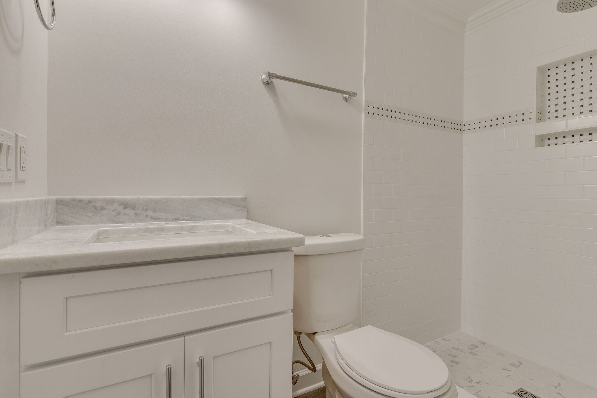 165 Hicks Road, Unit 9 Nashville, TN 37221 - Photo 9 of 39 Gallery Image 9