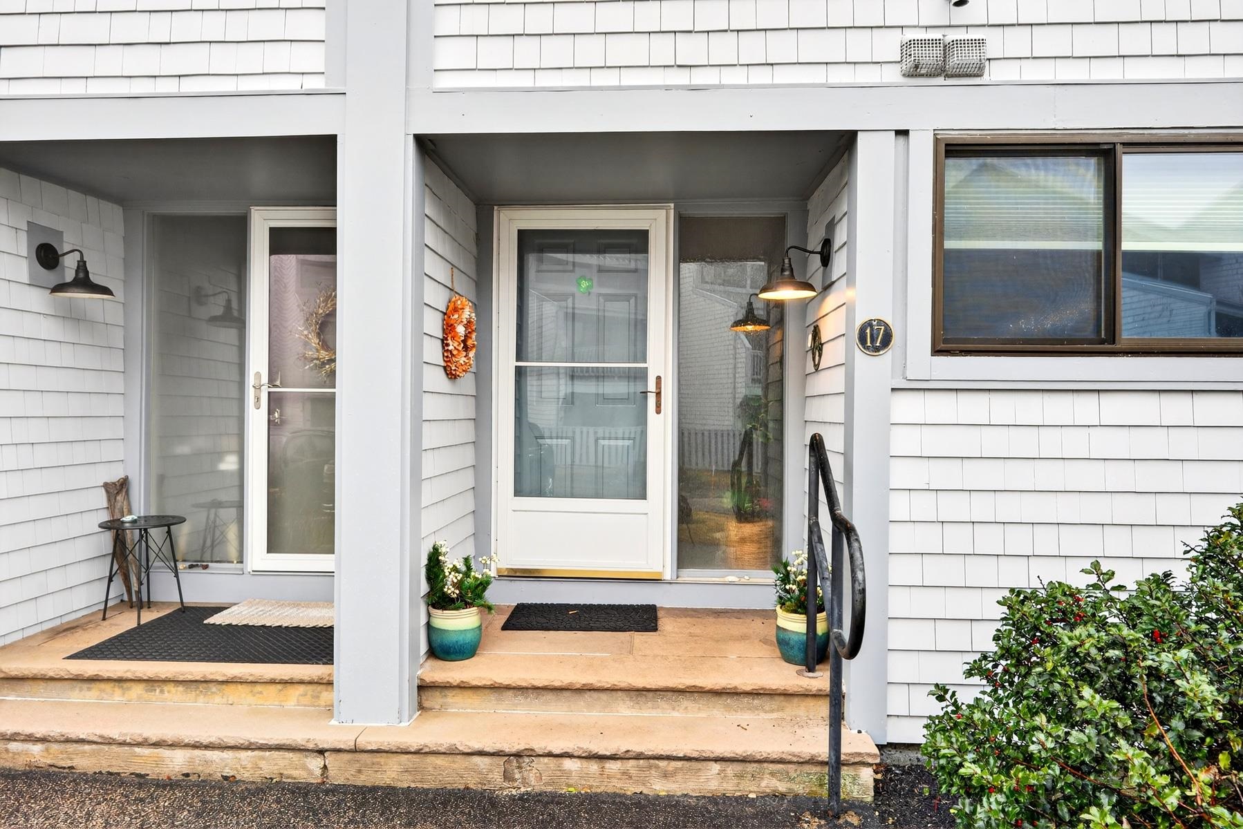 947 Ocean Boulevard, Unit 17 Hampton, NH 03842 - Photo 4 of 28