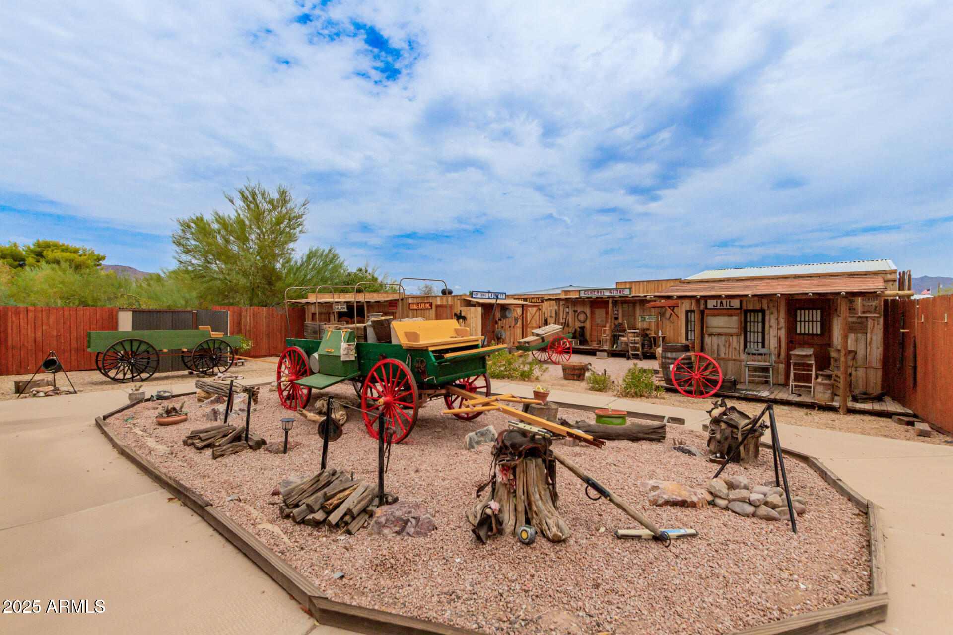 2015 North Delaware Drive Apache Junction, AZ 85120 - Photo 11 of 41 33 Delaware