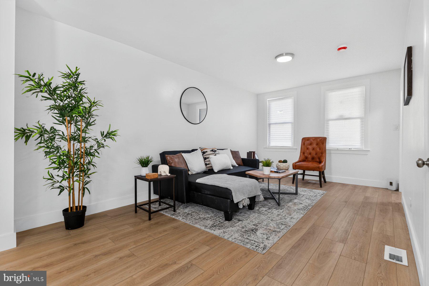 3516 Old York Road Baltimore, MD 21218 - Photo 2 of 23