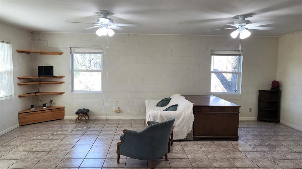 25208 Old Ferry Road Spicewood, TX 78669 - Photo 11 of 18 Gallery Image 11