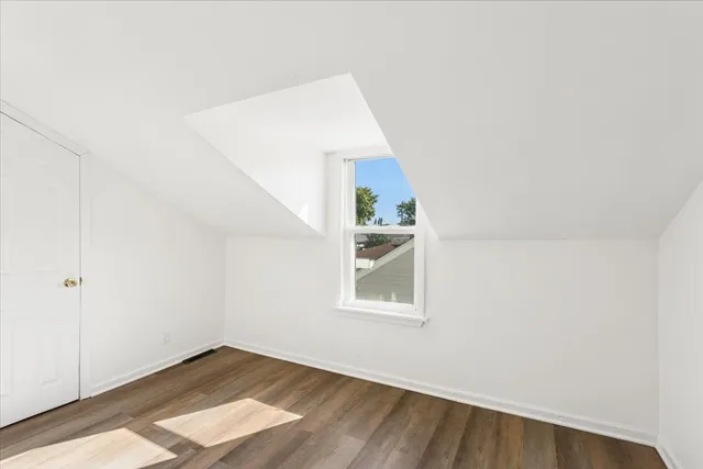 $2,300 | 540 East 4th Street, Lockport, IL 60441