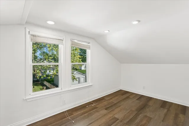 $2,300 | 540 East 4th Street, Lockport, IL 60441