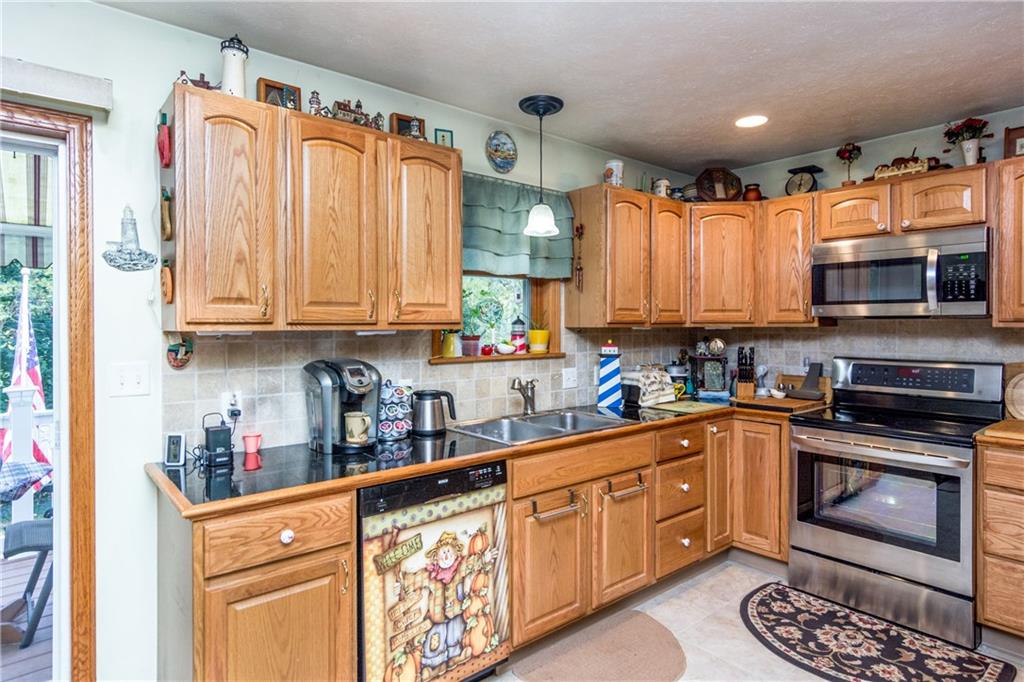 602 Spring Avenue Mars, PA 16046 - Photo 4 of 15 Gallery Image 4