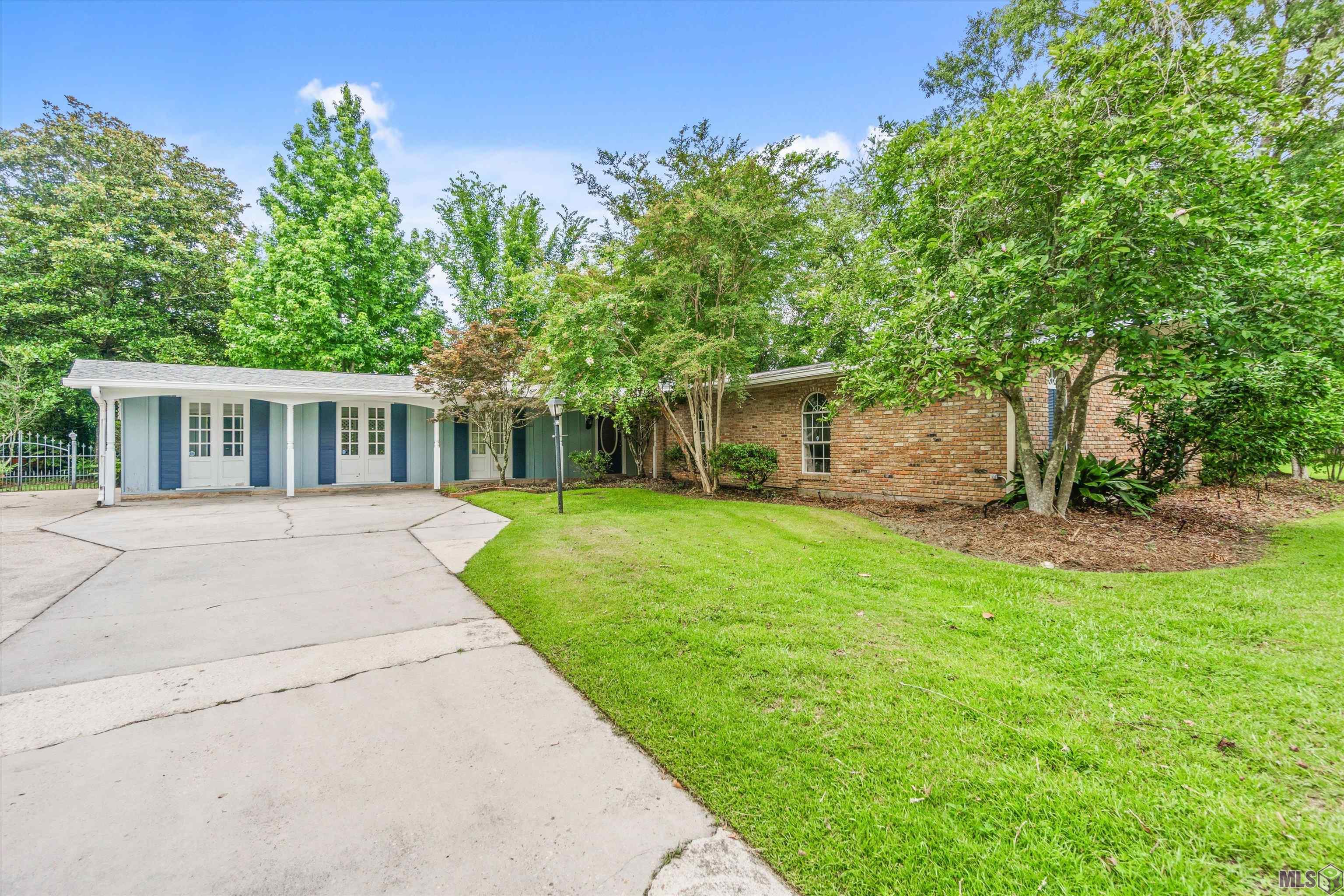 12026 Pecan Grove Court Baton Rouge, LA 70810 - Photo 1 of 20 Gallery Image 1