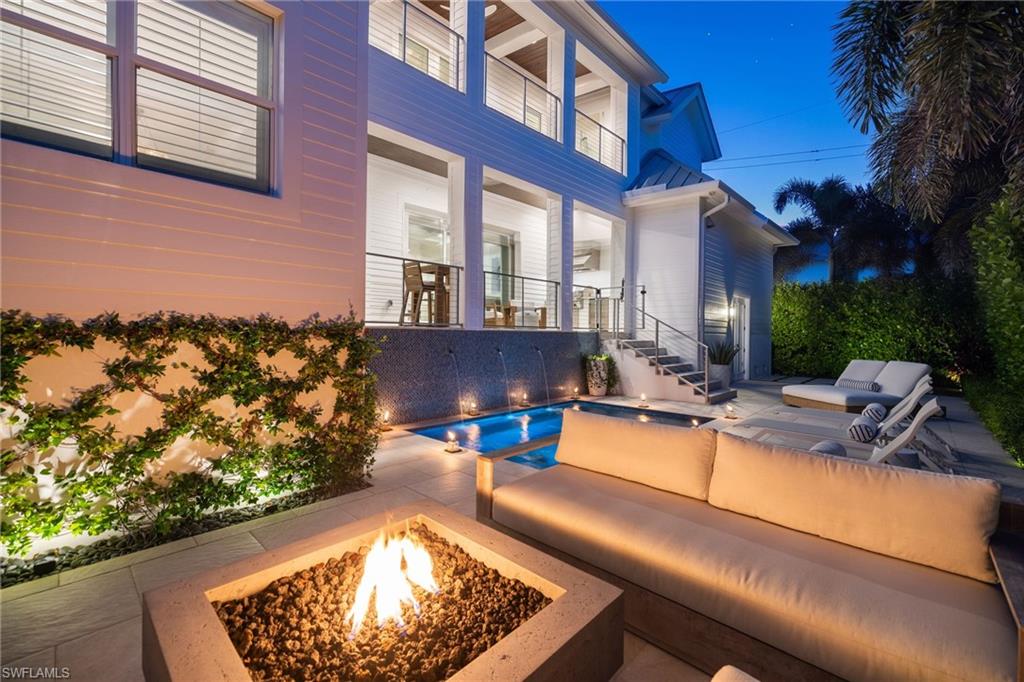 950 8th Street South Naples, FL 34102 - Photo 2 of 21