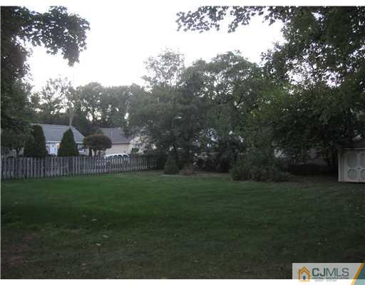 18 Timber Road Edison, NJ 08820 - Photo 13 of 13 a view of a green field