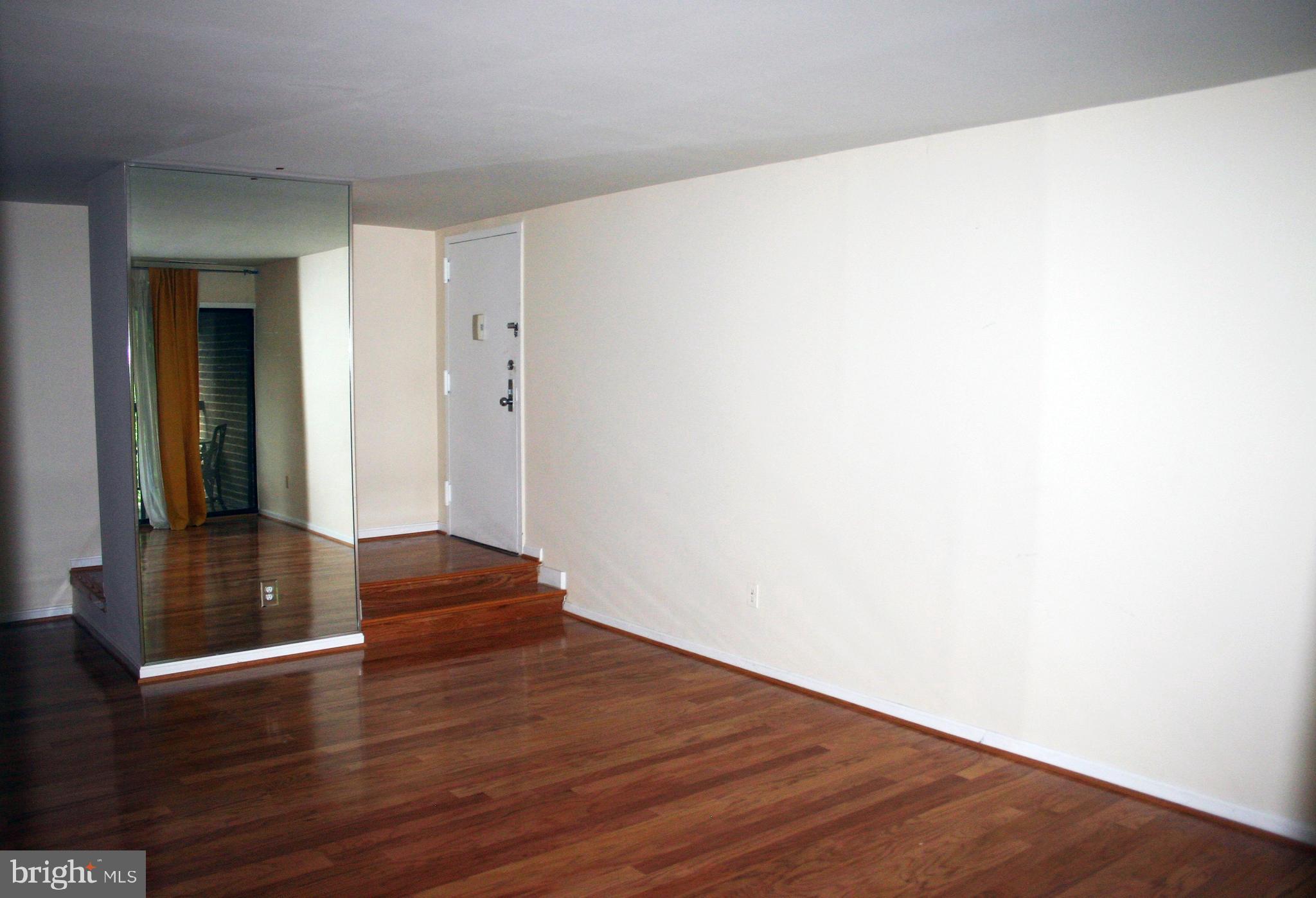 11228 Chestnut Grove Square, Unit 231 Reston, VA 20190 - Photo 4 of 16 Gallery Image 4
