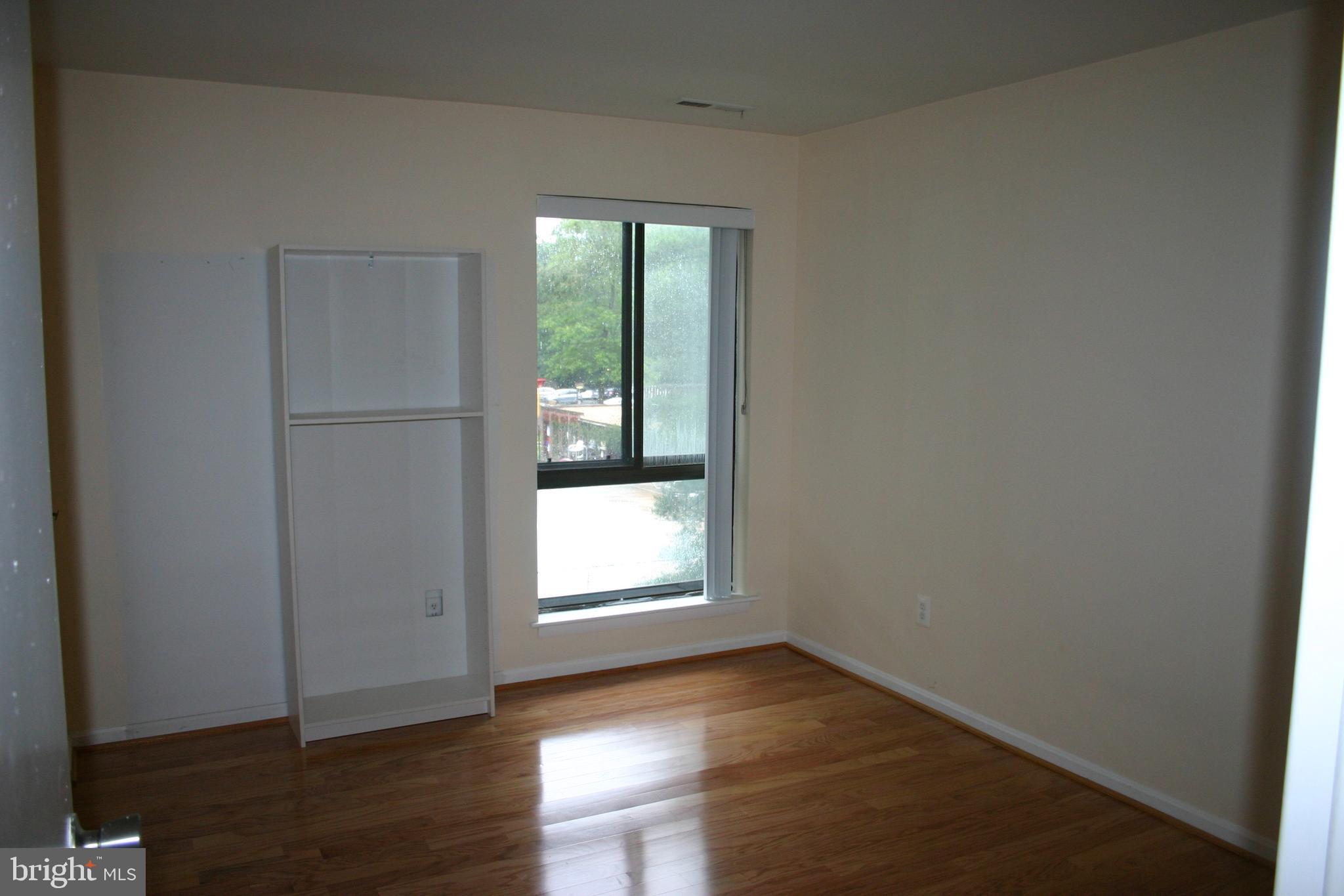 11228 Chestnut Grove Square, Unit 231 Reston, VA 20190 - Photo 10 of 16 Gallery Image 10