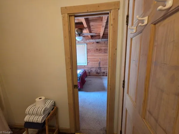 $500,000 | 328 Apple Hill Drive, Moravian Falls, NC 28654