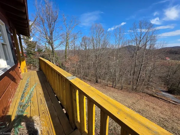 $500,000 | 328 Apple Hill Drive, Moravian Falls, NC 28654