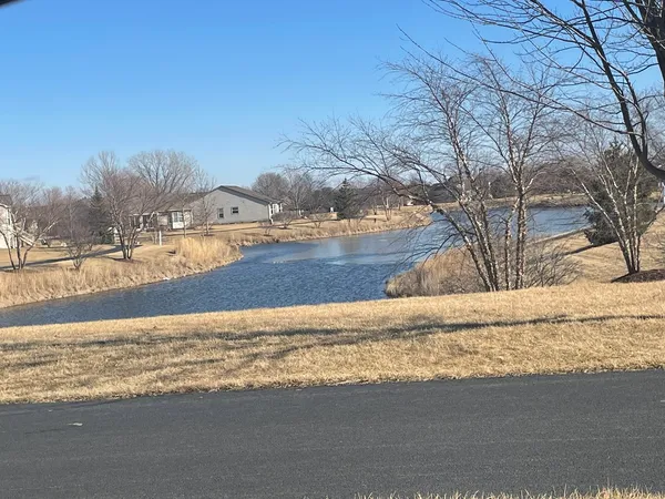 $285,000 | 1702 Countryside Drive, Shorewood, IL 60404